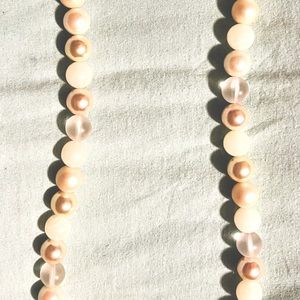 Faux pearl gold tone and white bead necklace vintage